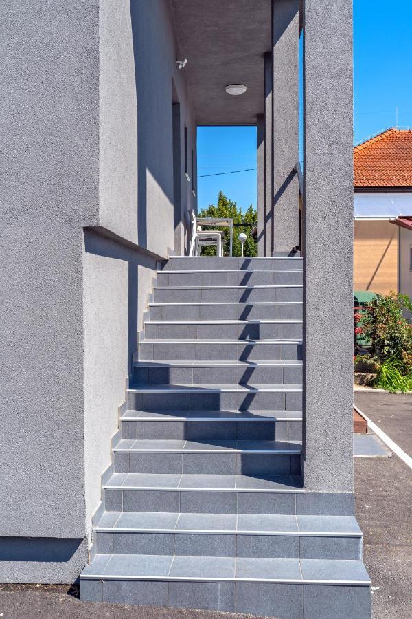 Km Therooms Bjelovar Exterior foto